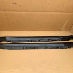 Ornament prag exterior stanga Mercedes R400 W251 facelift A2516980354 A 251 698 03 54 - Dezmembrari Auto