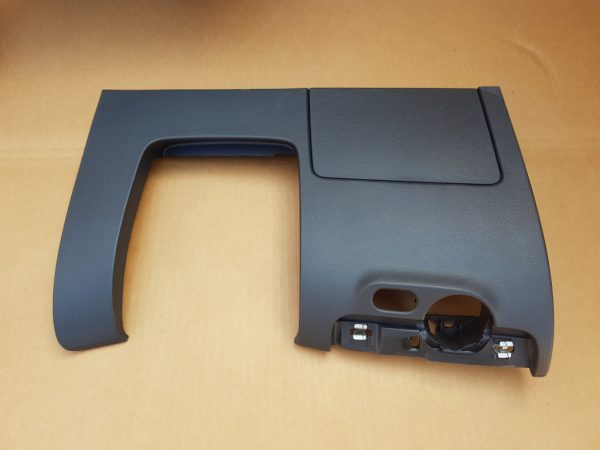 Ornament plansa bord VW Jetta 2016 5C7858365C 5C7 858 365 C - Dezmembrari Auto