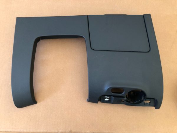 Ornament plansa bord VW Jetta 2016 5C7858365C 5C7 858 365 C - Dezmembrari Auto