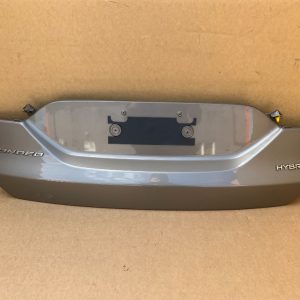 Ornament plastic haion Ford Mondeo Mk5 2018 DS73-F423A40-E - Dezmembrari Auto