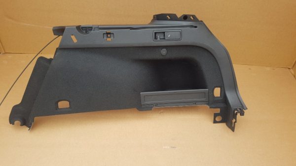 Ornament portbagaj lateral dreapta VW Passat B8 variant 3G9867428N 3G9 867 428 N - Dezmembrari Auto
