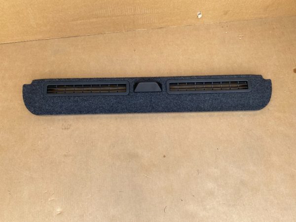 Ornament portbagaj VW Golf 5 plus 5M0868077A 5M0 868 077 A - Dezmembrari Auto