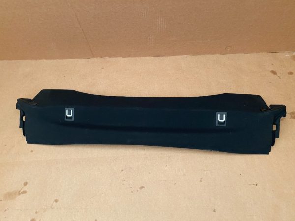 Ornament portbagaj VW Passat CC 3C8863411C 3C8 863 411 C - Dezmembrari Auto