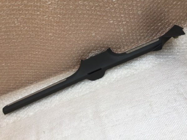 Ornament prag interior dreapta VW Passat B8 3G0 853 372 E 3G0853372E - Dezmembrari Auto