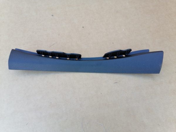 Ornament stalp dreapta Audi A3 8V 8V0868204 8V0 868 204 - Dezmembrari Auto
