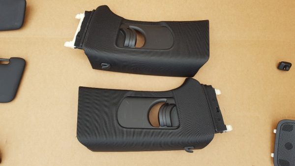 Ornament stalp mijloc stanga negru Audi A3 8V 2 usi 8V3867243 8V3 867 243 - Dezmembrari Auto
