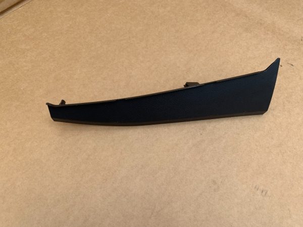 Ornament stalp stanga fata Ford Mondeo Mk5 2018 DS73-F026A23 - Dezmembrari Auto