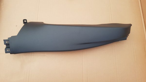 Ornament stalp stanga spate VW Golf 7 5G6867765E 5G6 867 765 E - Dezmembrari Auto