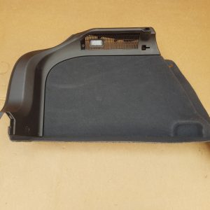 Ornament stanga portbagaj Audi A3 8P 2 usi 8P3863879AG 8P3 863 879 AG - Dezmembrari Auto