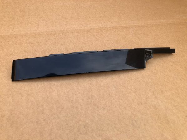 Ornament usa dreapta Audi A3 8V 2 usi 8V3837902 8V3 837 902 - Dezmembrari Auto