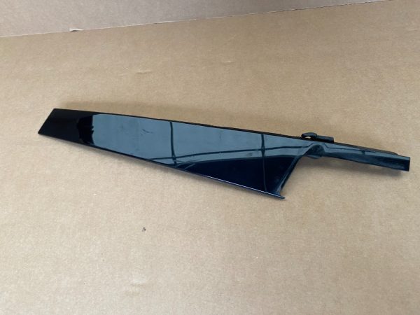 Ornament usa dreapta fata BMW X1 F48 din 2019 16081011 - Dezmembrari Auto