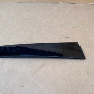 Ornament vertical usa stanga spate Mercedes B Class W246 A2467320529 - Dezmembrari Auto