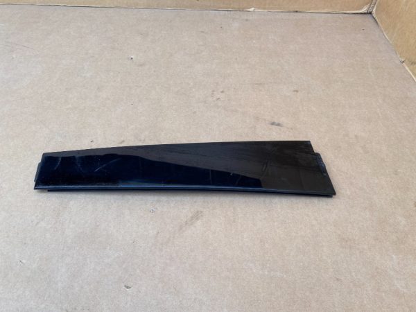 Ornament vertical usa stanga spate Mercedes B Class W246 A2467320529 - Dezmembrari Auto
