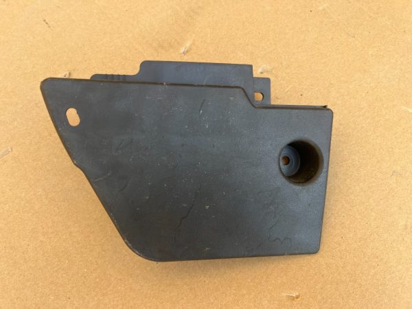Ornament VW Caddy din 2023 2K7853833B 2K7 853 833 B - Dezmembrari Auto