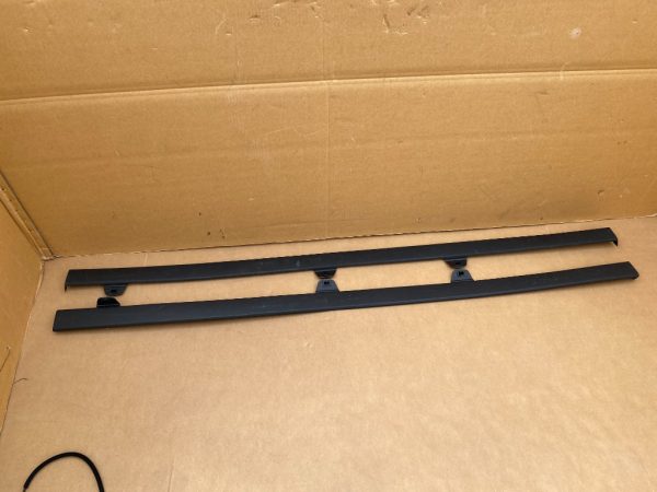 Ornamente stanga / dreapta VW Caddy Ford Tourneo Connect 2023 2K7853855 2K7 853 855 2K7853856 2K7 853 856 - Dezmembrari Auto