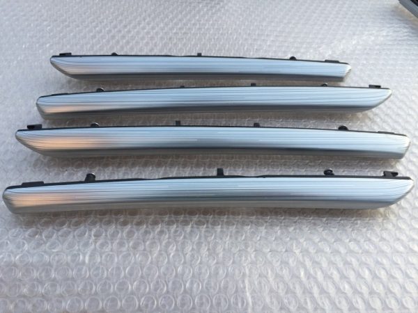 Ornamente usi aluminiu Audi A3 8V limuzina din 2016 - Dezmembrari Auto