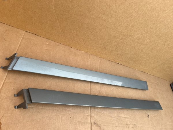 Ornamente usi culisante stanga dreapta VW Sharan 7N0843795 7N0 843 795 7N0843796 7N0 843 796 - Dezmembrari Auto
