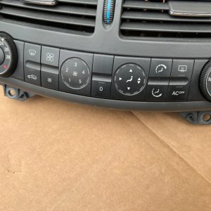 Panou AC clima Mercedes E class W211 A2118300385 2118300385 - Dezmembrari Auto