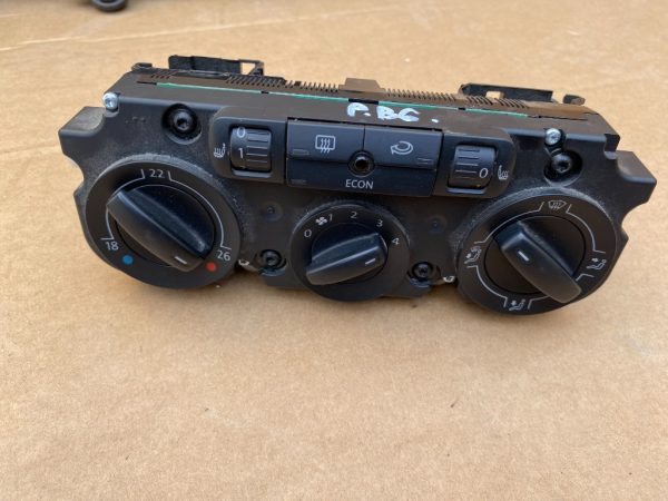 Panou AC cu incalzire in scaune VW Passat B6 - Dezmembrari Auto