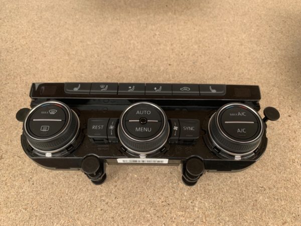 Panou climatronic cu incalzire in scaune VW Golf 7 5G0907044AA 5G0 907 044 AA - Dezmembrari Auto