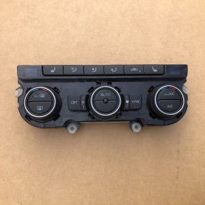 Panou climatronic cu incalzire in scaune VW Jetta 2017 1K8907044CE 1K8 907 044 CE - Dezmembrari Auto