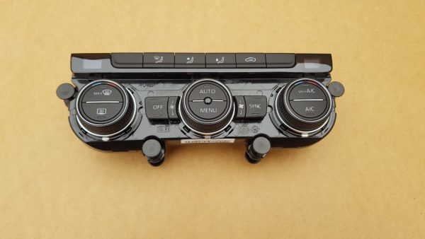 Panou climatronic VW Golf 7 5G0907044CE 5G0 907 044 CE - Dezmembrari Auto