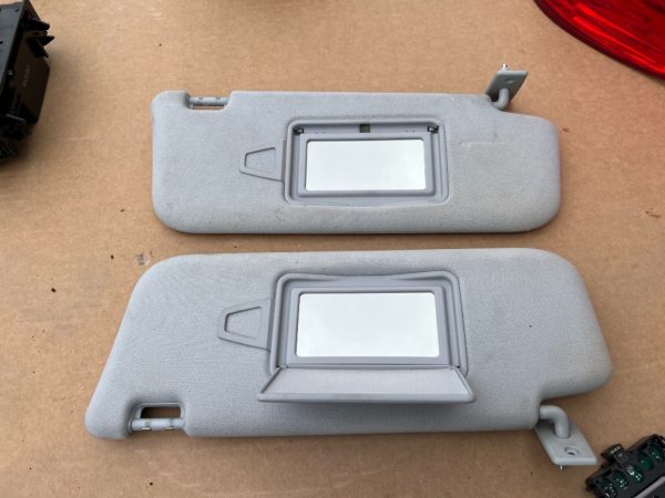 Parasolare stanga dreapta Mercedes E class W211 set - Dezmembrari Auto