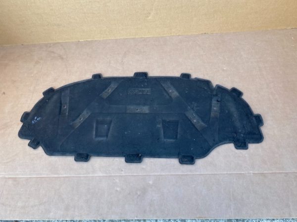 Pasla capitonaj capota Audi A3 8P 2010 - Dezmembrari Auto