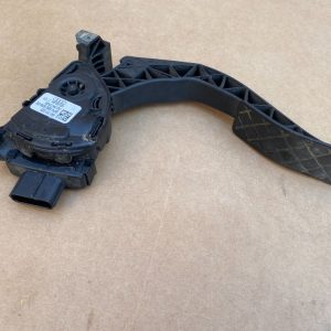 Pedala acceleratie Audi A4 B8 8K1721523 8K1 721 523 - Dezmembrari Auto