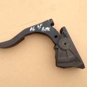 Pedala acceleratie Audi A6 4F cod 4F1723523A 4F1 723 523 A - Dezmembrari Auto