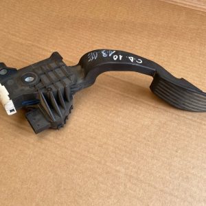 Pedala acceleratie Opel Corsa D 13305804 - Dezmembrari Auto