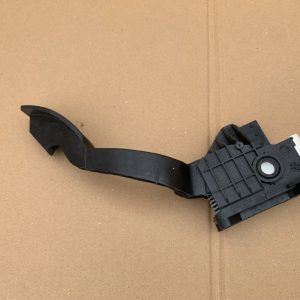 Pedala acceleratie Opel Corsa E 13305804 - Dezmembrari Auto
