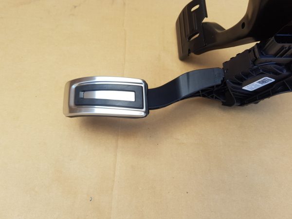 Pedala acceleratie VW Arteon 2.0 tdi 5Q1723503H 5Q1 723 503 H - Dezmembrari Auto