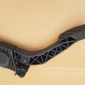 Pedala acceleratie VW Golf 7 2.0 tdi volan dreapta 5Q2723503D 5Q2 723 503 D - Dezmembrari Auto