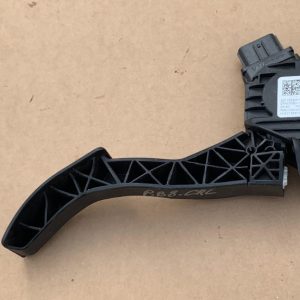 Pedala acceleratie VW Passat B8 5Q1723503H 5Q1 723 503 H - Dezmembrari Auto