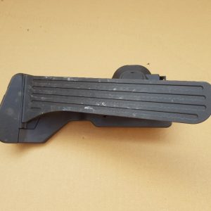Pedala acceleratie VW Passat CC 2.0 tdi volan dreapta 1K2723503AJ 1K2 723 503 AJ - Dezmembrari Auto