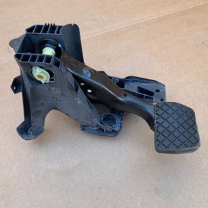 Pedala cu suport cutie automata VW Golf 7 2016 - Dezmembrari Auto