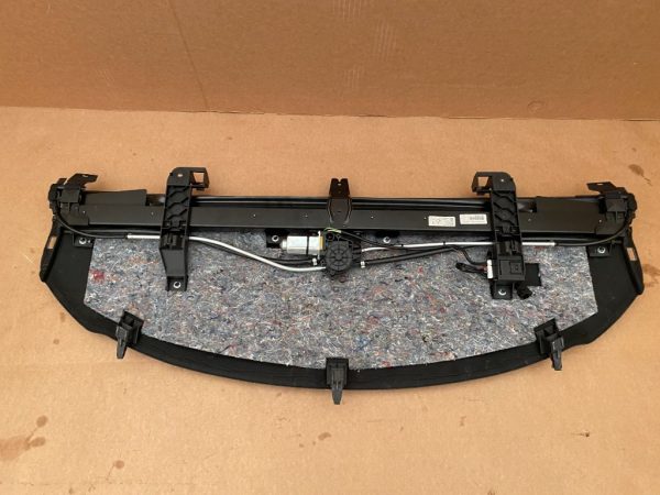 Perdeluta electrica VW Passat CC 3C8861325 3C8 861 325 - Dezmembrari Auto - imagine 2