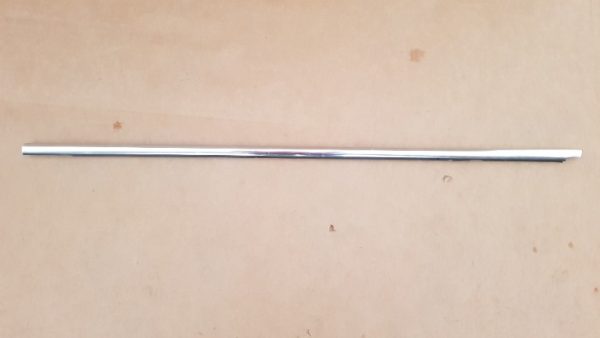 Perie geam cromata stanga fata VW Passat B8 3G0837475 3G0 837 475 - Dezmembrari Auto
