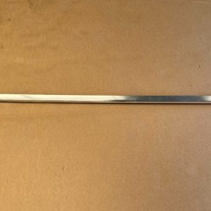 Perie geam cromata usa dreapta fata Mercedes C-Class W205 A2057202024 - Dezmembrari Auto