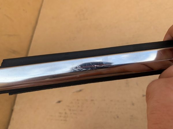 Perie geam cromata usa stanga spate Ford Mondeo 5 2018 DS73-F25604 - Dezmembrari Auto - imagine 4