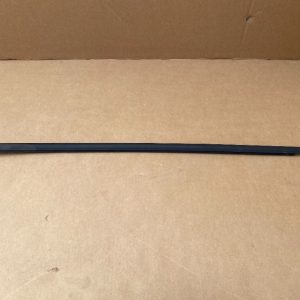 Perie geam dreapta fata VW Golf 7 2016 5G4837480C 5G4 837 480 C - Dezmembrari Auto