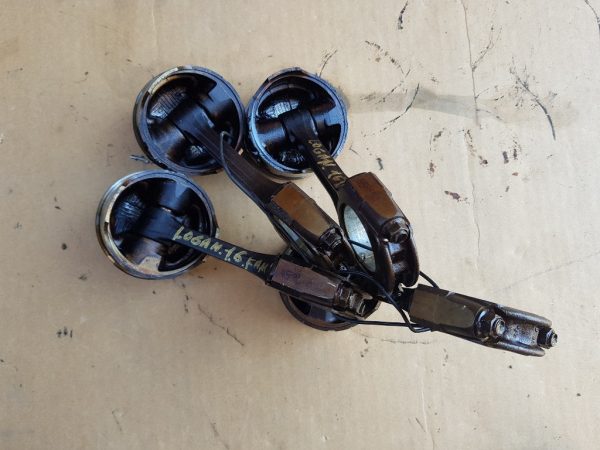 Piston cu biela Dacia Logan 2009 1.6i K7M-F7 - Dezmembrari Auto
