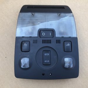 Plafoniera Audi A3 8P s-line pe negru cu buton trapa panoramica - Dezmembrari Auto