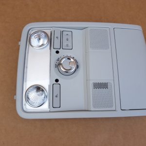 Plafoniera cu lumini ambientale si trapa VW Jetta 2016 1K0947133E 1K0 947 133 E - Dezmembrari Auto