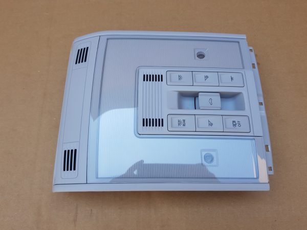 Plafoniera cu trapa VW Arteon 3G0947105D 3G0 947 105 D - Dezmembrari Auto