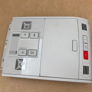 Plafoniera led cu suport ochelari, buton SOS si microfon VW Passat B8.5 din 2023 la 0 km - Dezmembrari Auto
