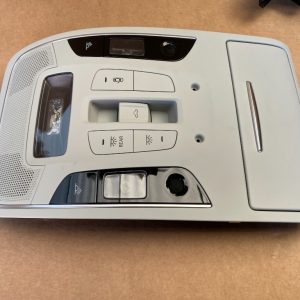 Plafoniera led cu trapa Audi A6 C7 din 2016 4G0947135F 4G0 947 135 F la 0 km - Dezmembrari Auto