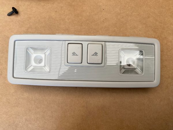 Plafoniera led spate VW Golf 7 5G0947291K 5G0 947 291 K - Dezmembrari Auto