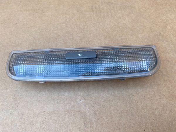 Plafoniera spate Audi A3 8P 8P0947111A 8P0 947 111 A - Dezmembrari Auto